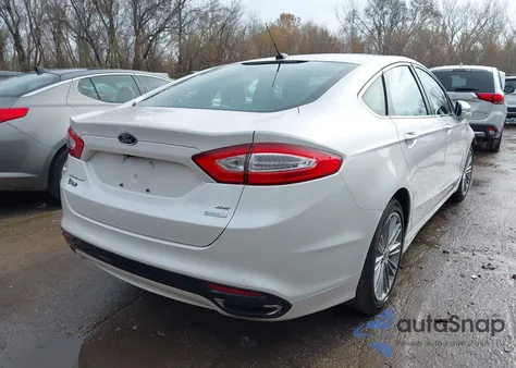 2014 Ford Fusion Se z USA, uszkodzony, nr VIN 3FA6P0H98ER150332